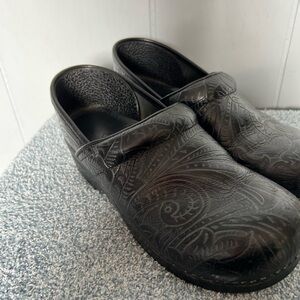 Dansko Black Embossed Mules